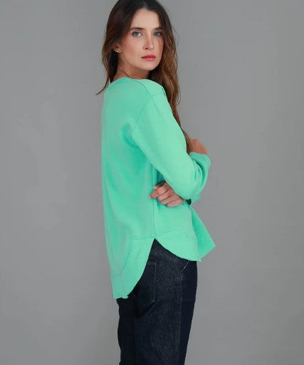 3rd STORY CHARLETTE CURVE HEM SWEATER [SZ:S   CL:JELLY MINT]