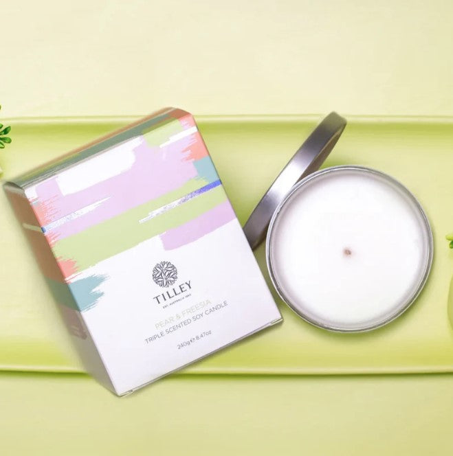 TILLEY PEAR & FREESIA 240G CANDLE