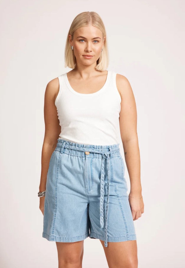 EB & IVE MELENIA DENIM SHORT [SZ:SMALL CL:DENIM]
