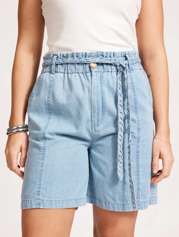 EB & IVE MELENIA DENIM SHORT [SZ:SMALL CL:DENIM]