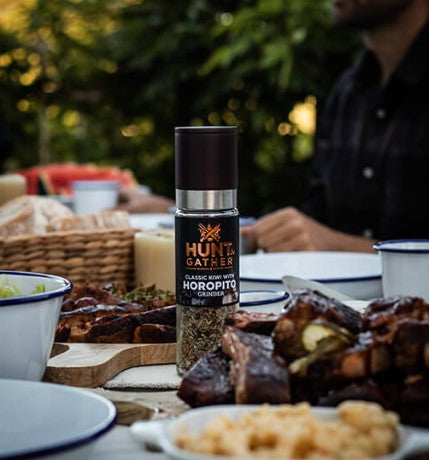 HUNT & GATHER GRINDER CLASSIC KIWI w/HOROPITO